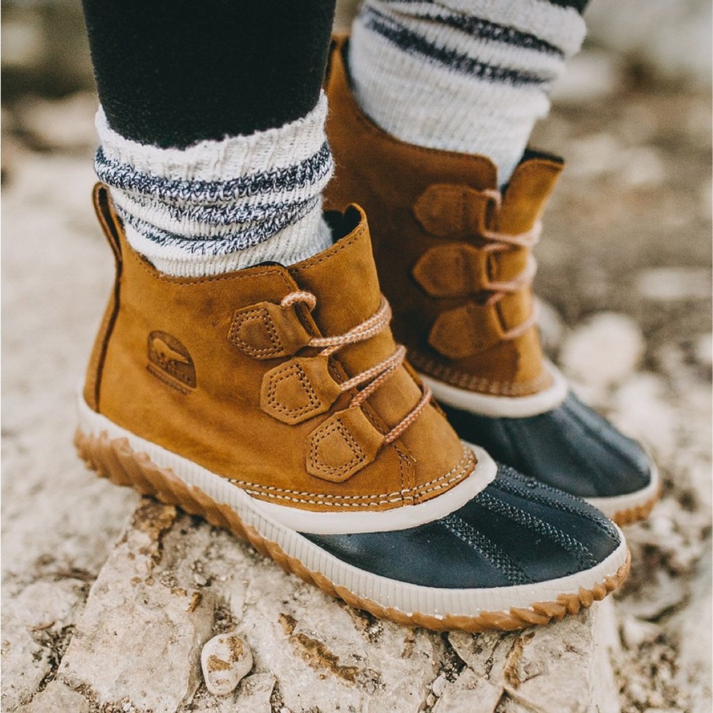 Sorel Classic Out and about waterproof classic duck 🦆 boots (barely worn)